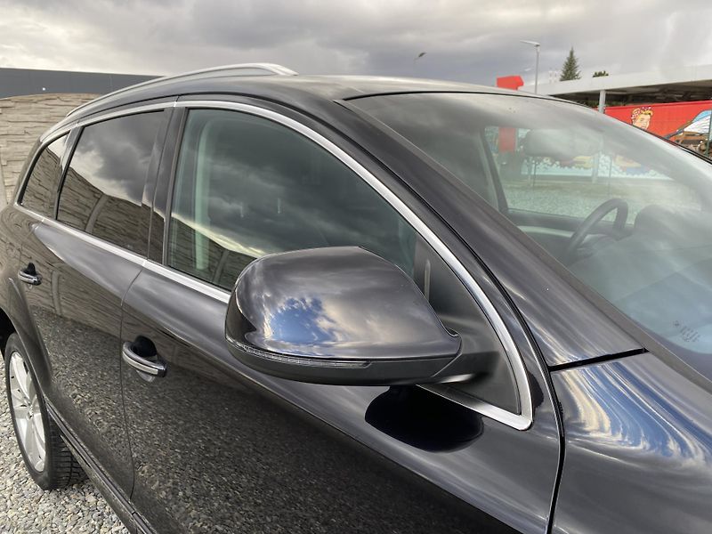 Audi Q7 3.0TDi 4x4 240PS FL 8Q SLINE!! - fotka 61 z 156