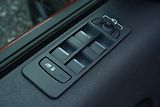 Land Rover Discovery Sport P200 R-Dynamic SE, DPH, Tažné - náhled 32