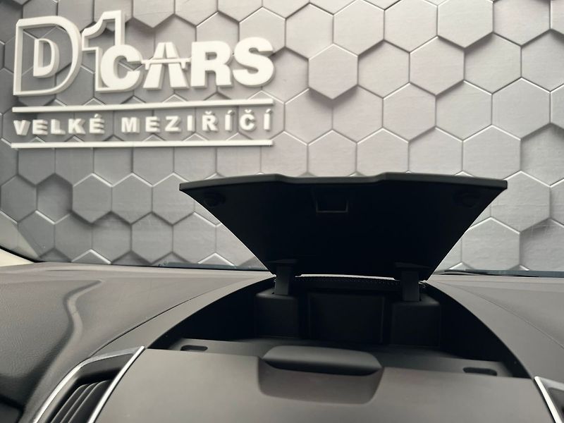 Ford S-MAX 2,5 HEV Titanium 7míst - fotka 65 z 70