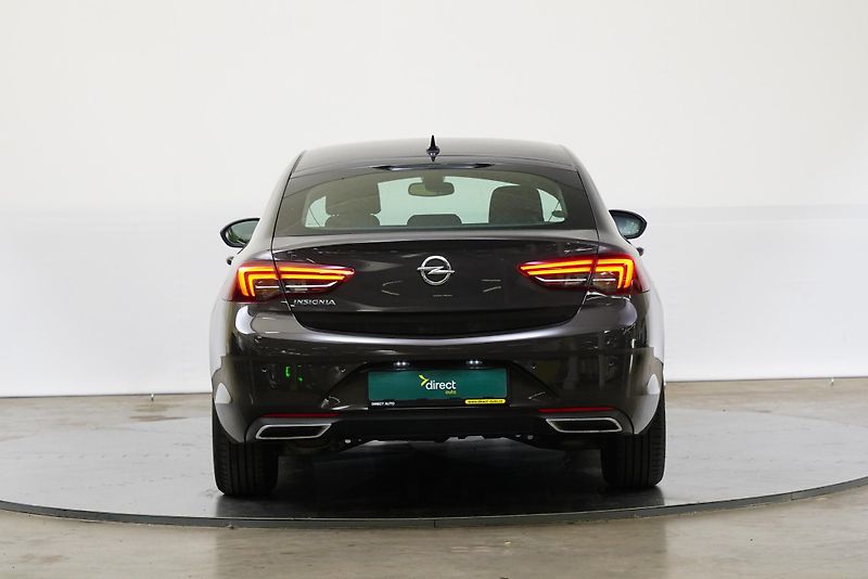 Opel Insignia - fotka 6 z 23