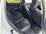 Volvo XC60 D4 AWD MOMENTUM - náhled 22