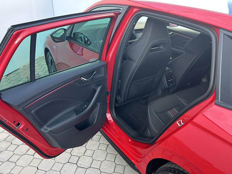 Škoda Scala Monte Carlo 7DSG 1,0TSI - fotka 7 z 25