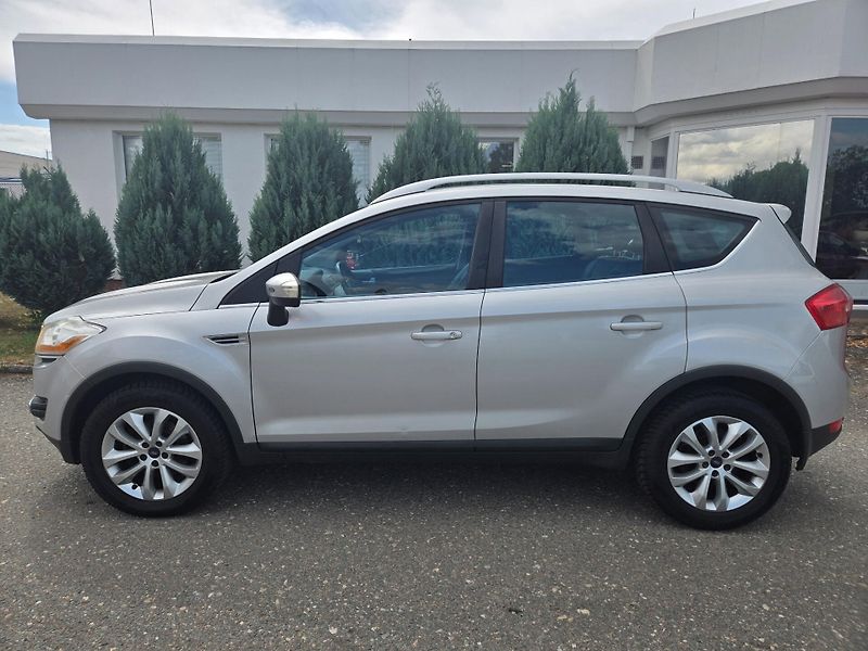 Ford Kuga (2009) Titanium 2,0 TDCi 100kw - 6st. - fotka 2 z 21