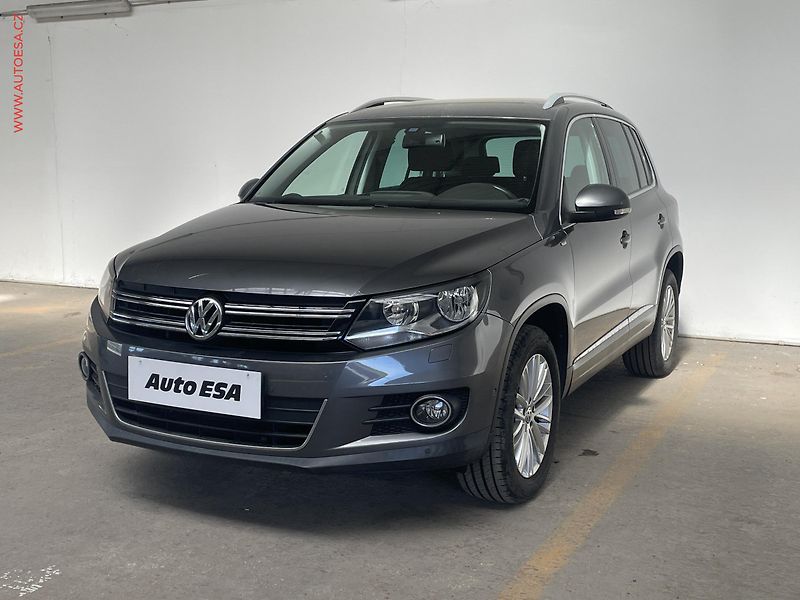 Volkswagen Tiguan (2014) 1.4 TSi 4X4, CUP, park.čidla - fotka 3 z 15
