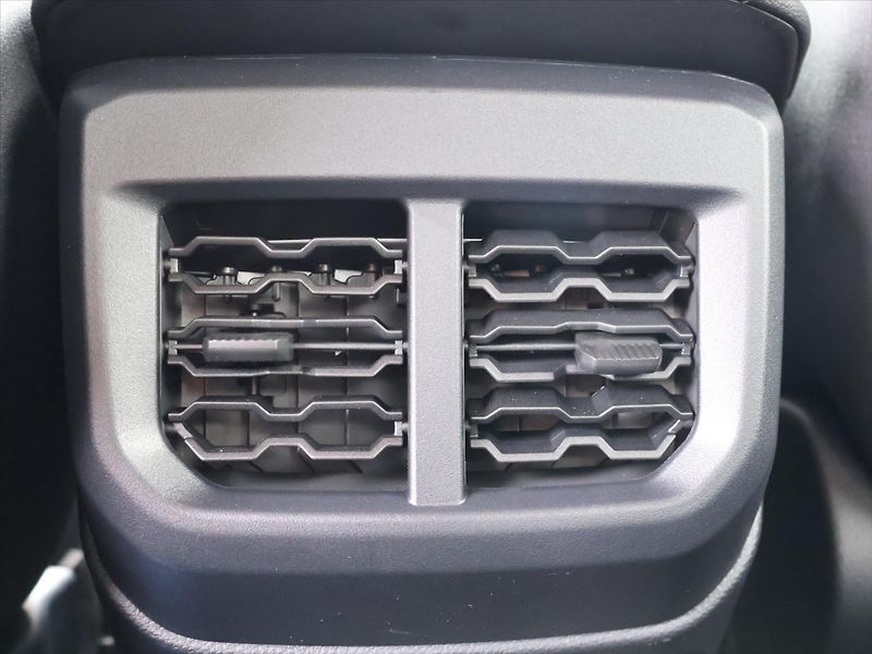 Ford Ranger 3,0 TDi V6 Double Cab WILDTRAK - fotka 26 z 34