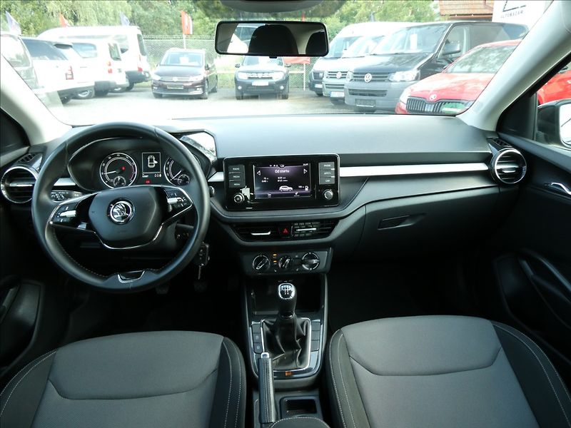 Škoda Fabia 1,0 TSi 70kW závěs,tempomat - fotka 28 z 38