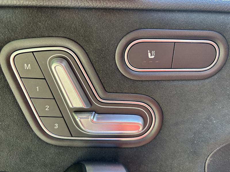 Mercedes-Benz Třídy A A 35 AMG 4Matic - fotka 26 z 31