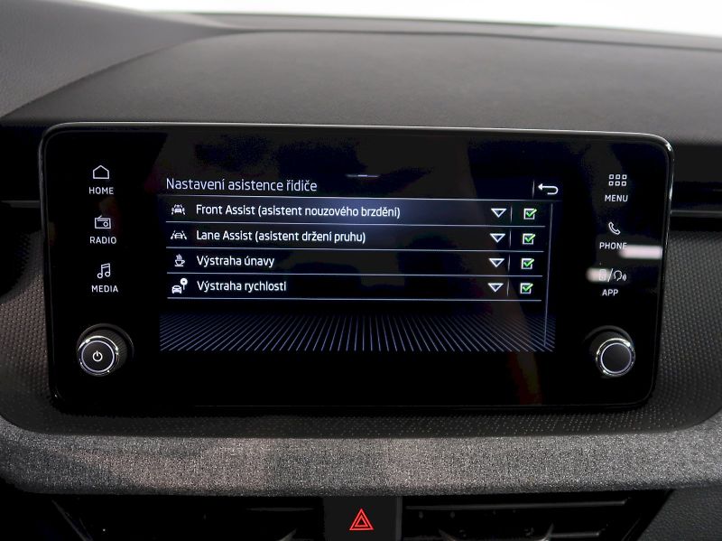 Škoda Scala (2024) SELECTION 1.0TSI 85KW - fotka 24 z 38