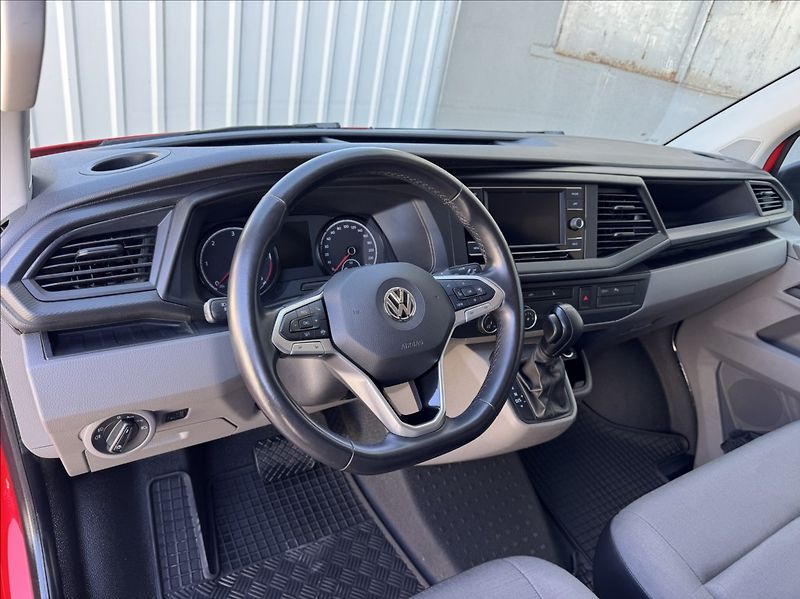Volkswagen Transporter 2,0 TDI DSG LONG DPH 1.maj ČR - fotka 30 z 50