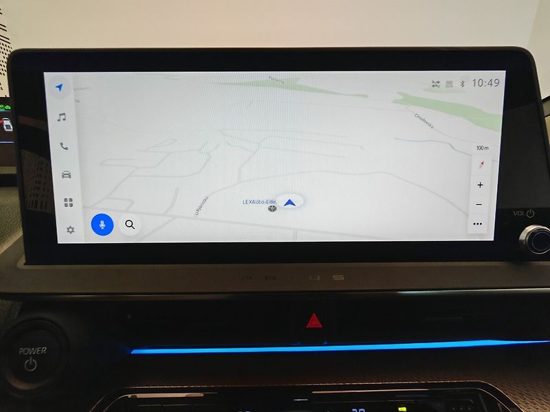 Toyota Prius 2.0 Plug-in Hybrid Prestige - fotka 30 z 38