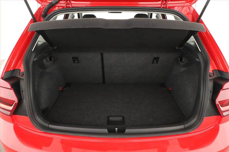 Volkswagen Polo (2021) Edition 1.0 TSI, Serv.kniha - fotka 11 z 17