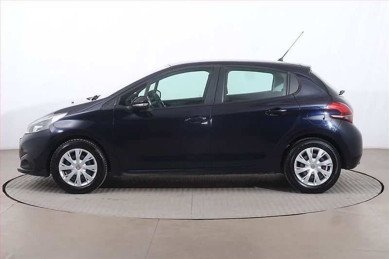 Peugeot 208 (2018) 1.2 PureTech, Serv.kniha - fotka 3 z 17