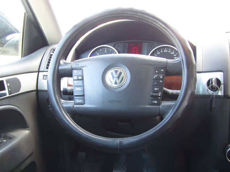 Volkswagen Touareg (2007) 2.5 TDI 128kW - fotka 15 z 33
