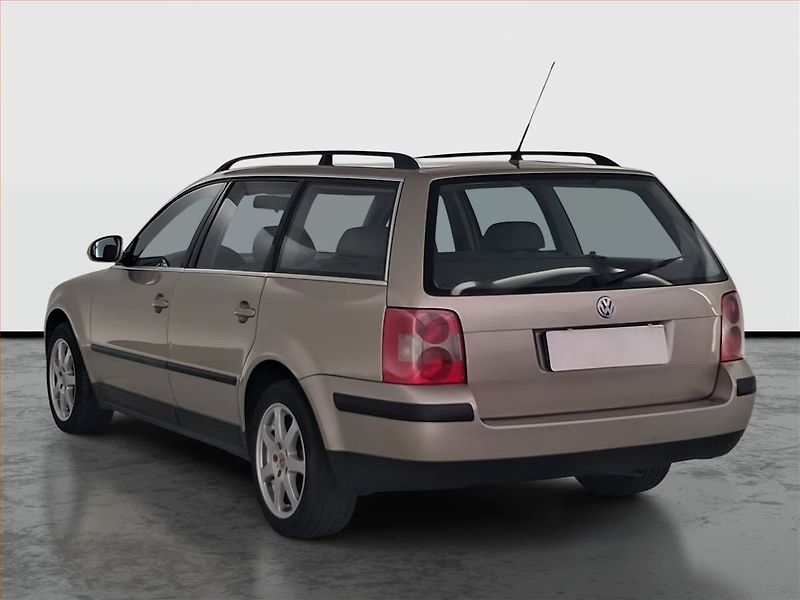 Volkswagen Passat (2004) Comfortline 1.9 TDI, po STK - fotka 4 z 20
