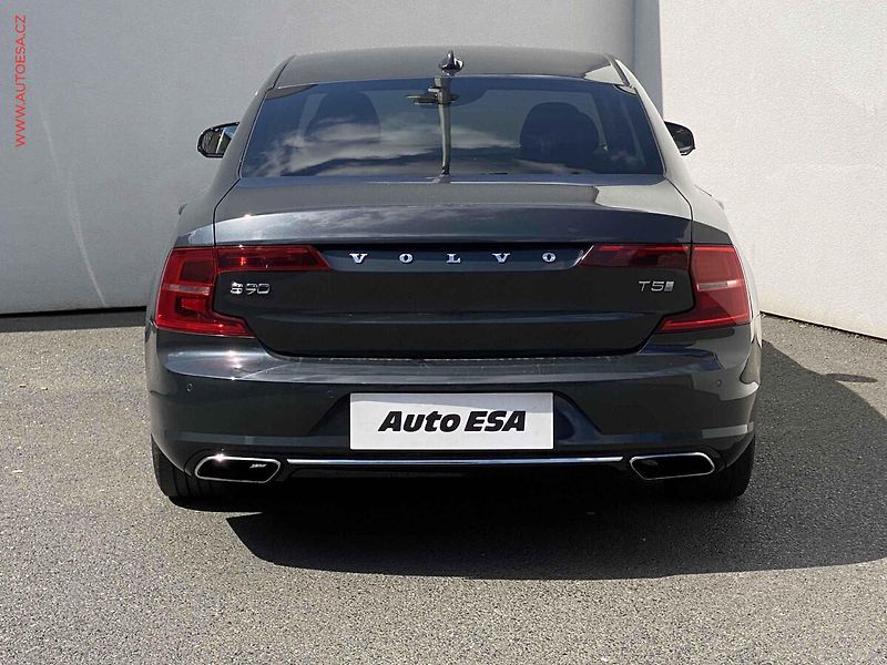 Volvo S90 (2017) 2.0 T5, 1.maj,ČR, servis - fotka 5 z 21