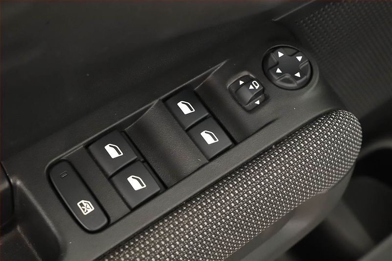Citroën C3 Aircross (2021) Shine 1.2 PureTech, Automat - fotka 9 z 20