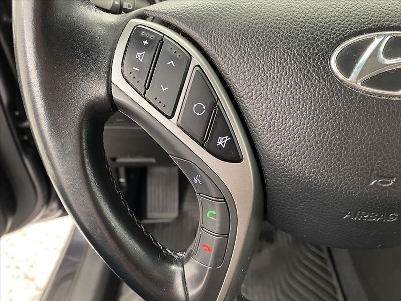 Hyundai i30 1,6 GDi 99 kW 1.maj. ČR Komfor - fotka 14 z 25