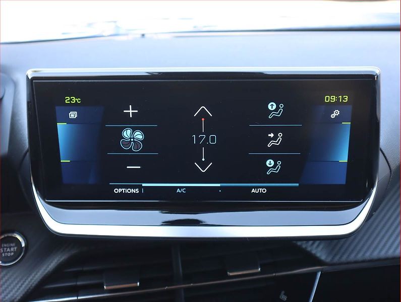 Peugeot 2008 (2021) Allure 50 kWh, SoH 91% - fotka 17 z 25
