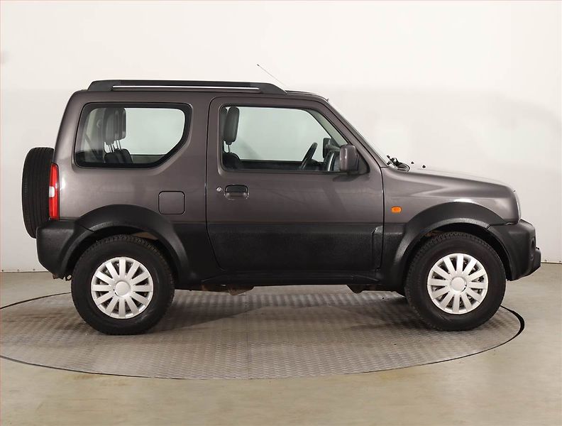 Suzuki Jimny (2009) 1.3 16V, 4X4 - fotka 6 z 16