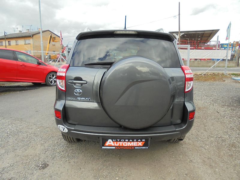Toyota RAV4 (2009) 2.2 D-4D- 4x4- DIGIKLIMA- KŮŽE - fotka 6 z 11