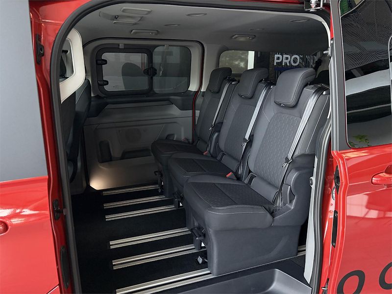 Ford Tourneo Custom Titanium L2, Tourneo, 2.0 EcoB - fotka 8 z 9