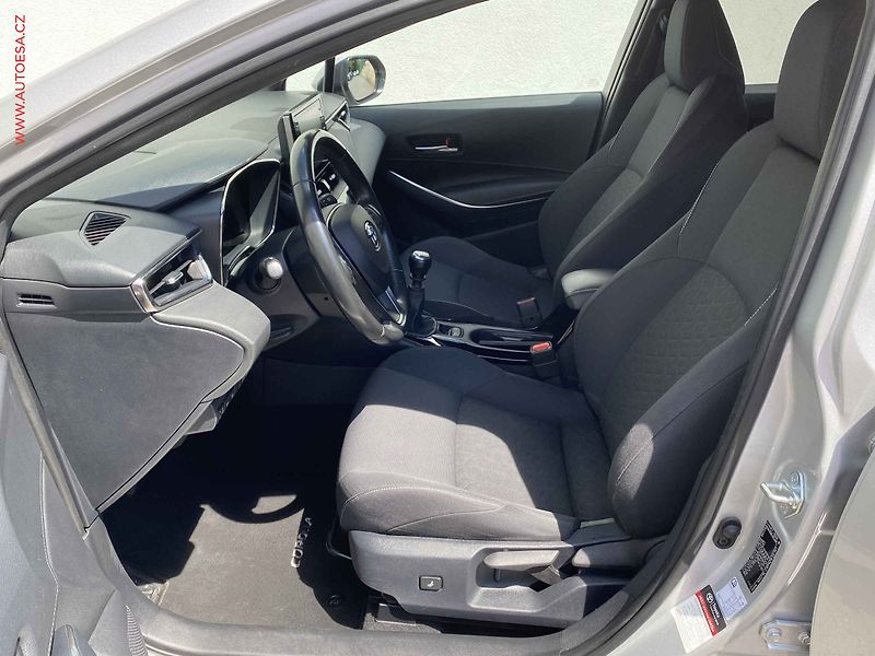Toyota Corolla (2019) 1.2 T, ČR, Style - fotka 9 z 17