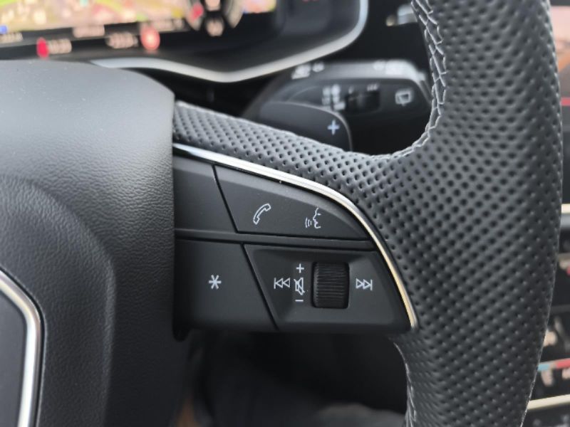 Audi Q7 3.0 TDi S-Line - fotka 12 z 23