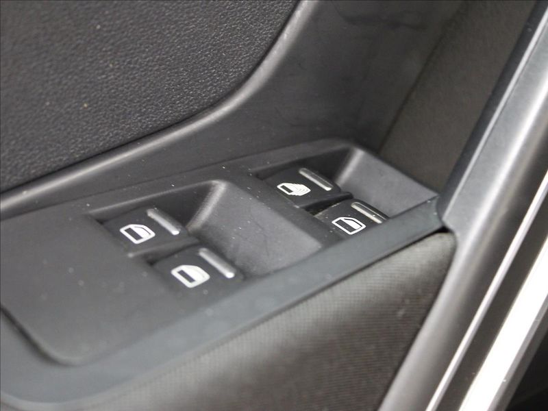 Volkswagen Beetle 1,2 TSI Cup TOP STAV - fotka 15 z 35