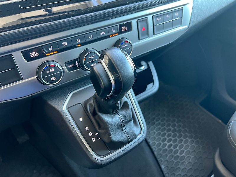 Volkswagen Multivan Trendline 2,0TDI 110kW DSG Taž - fotka 8 z 17