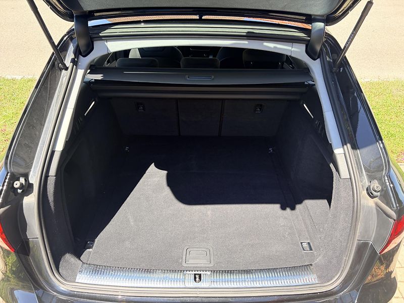 Audi A4 Avant 2.0TDI DSG QUATTRO REZERVACE - fotka 50 z 56