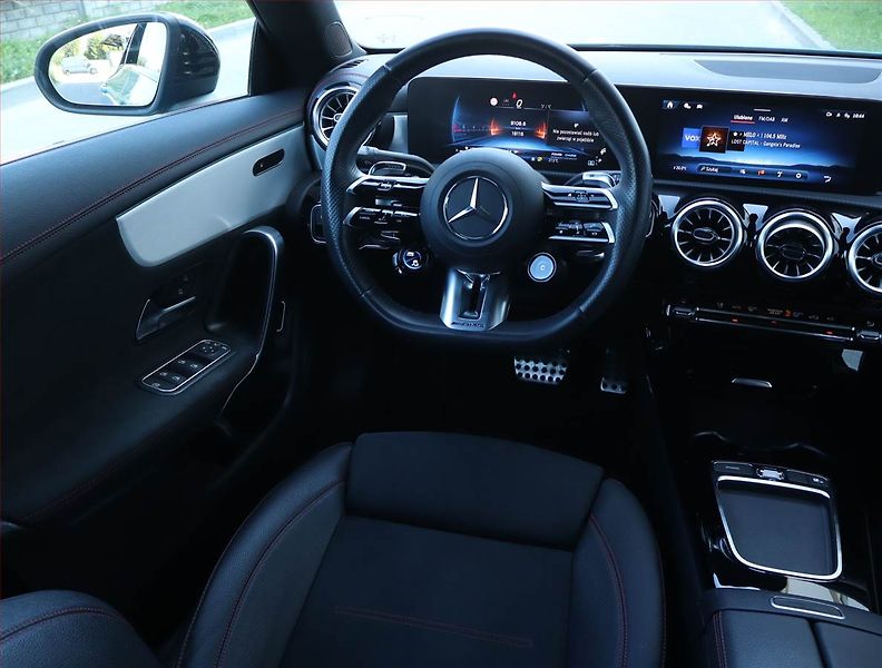Mercedes-Benz CLA (2023) 35 AMG - fotka 7 z 16