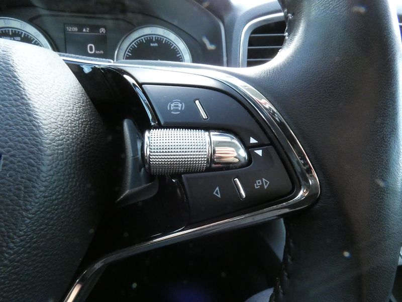 Škoda Karoq (2021) Style 2.0 TDI - fotka 19 z 29