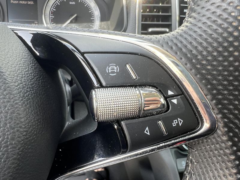 Škoda Karoq 2.0TDi 110KW STYLE - fotka 16 z 38