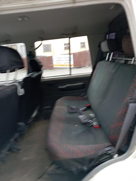 Toyota Ostatní (2009) HZJ 5 místná - fotka 25 z 31