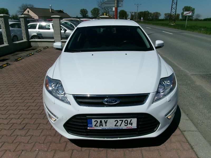 Ford Mondeo (2012) 2.0 TDCi AC TEMP ZADÁNO - fotka 2 z 23