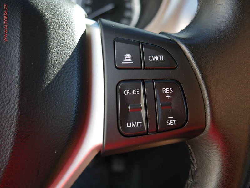 Suzuki Vitara (2018) 1.6VVTi 4x4, AC, TZ, park - fotka 15 z 21