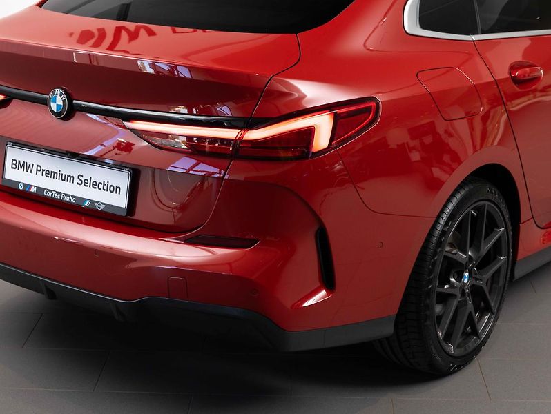 BMW Řada 2 218i Gran Coupé - fotka 9 z 22