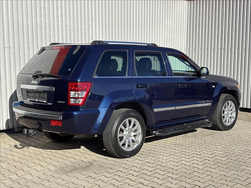 Jeep Grand Cherokee 3.0 CRDI V6 Limited 4x4 - fotka 3 z 19