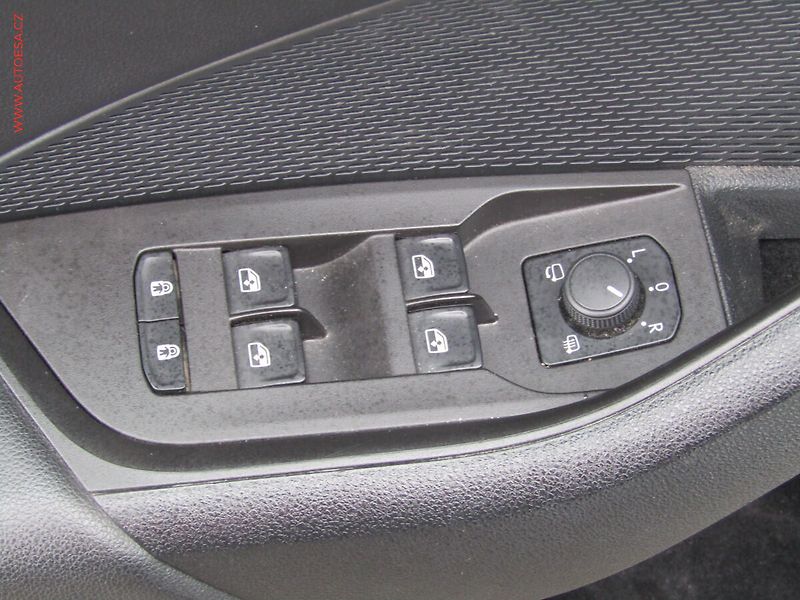 Škoda Octavia (2020) 2.0TDi, Style, LED, navi - fotka 11 z 21