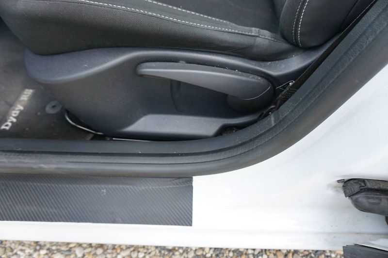 Renault Clio (2019) Limited 0,9Tce 56 kW - fotka 9 z 30