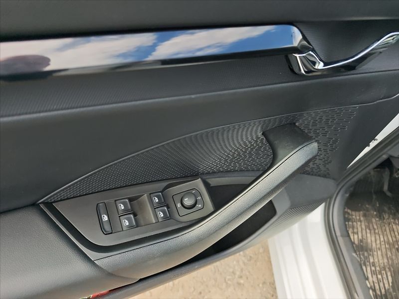 Škoda Octavia 2,0 TDI Ambition - fotka 11 z 11