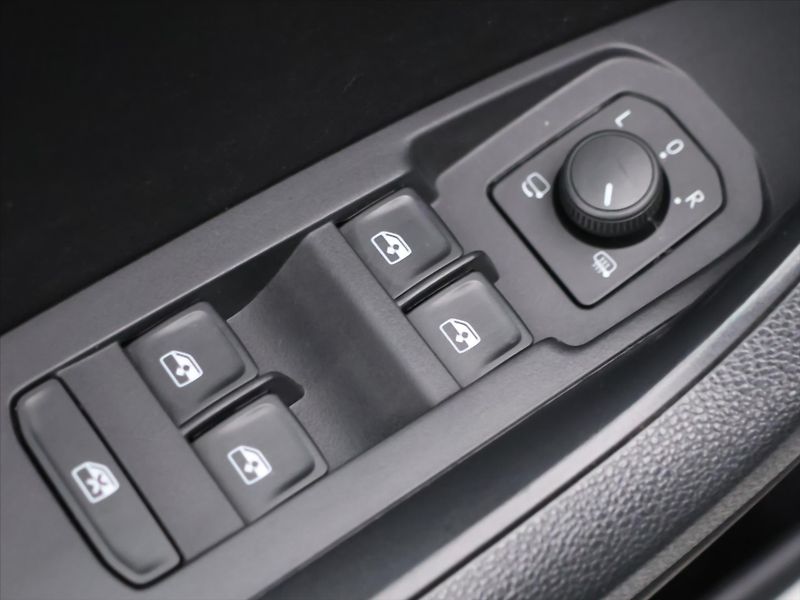 Škoda Kodiaq 2,0 TDI 147kW L&K 4x4 DSG DPH - fotka 15 z 41