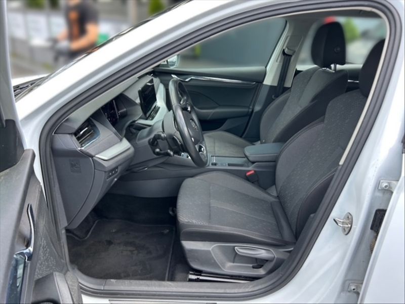 Škoda Octavia 2,0 TDI 85 Style AT - fotka 7 z 11