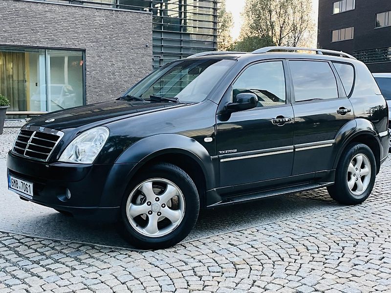 SsangYong Rexton 2.7XDi 4x4 AUT VÝHŘEV KAMERA - fotka 3 z 43