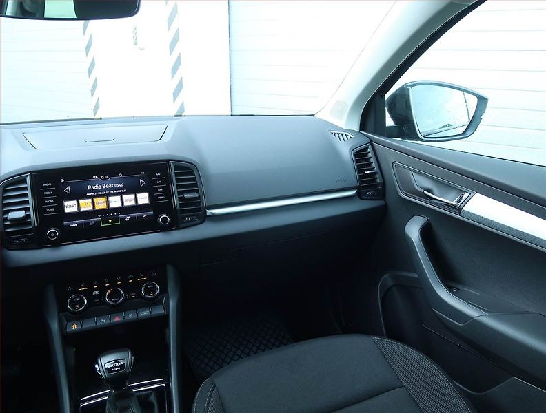 Škoda Karoq (2024) Fresh 2.0 TDI - fotka 8 z 23