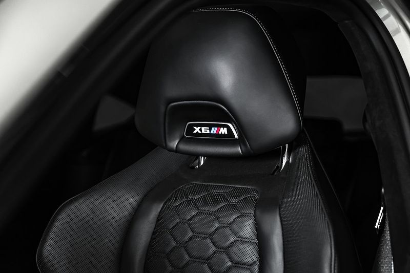 BMW X6 competition Laser Masáže - fotka 22 z 27