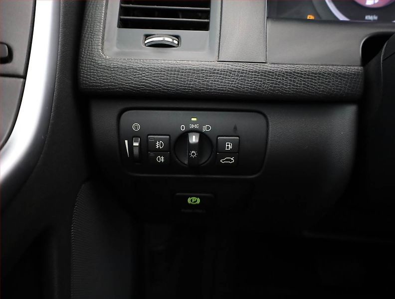 Volvo XC60 (2009) 2.4 D, 4X4, Automat, po STK - fotka 13 z 15