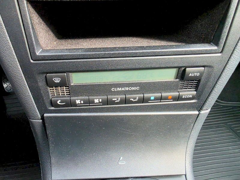 Škoda Octavia (2003) 1,9 TDI 81kW Elegance - fotka 8 z 21