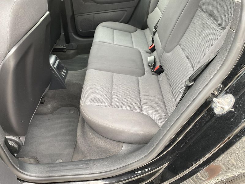 Audi A3 1.6TDi 105PS S-TRON 150TKM CZ! - fotka 103 z 150