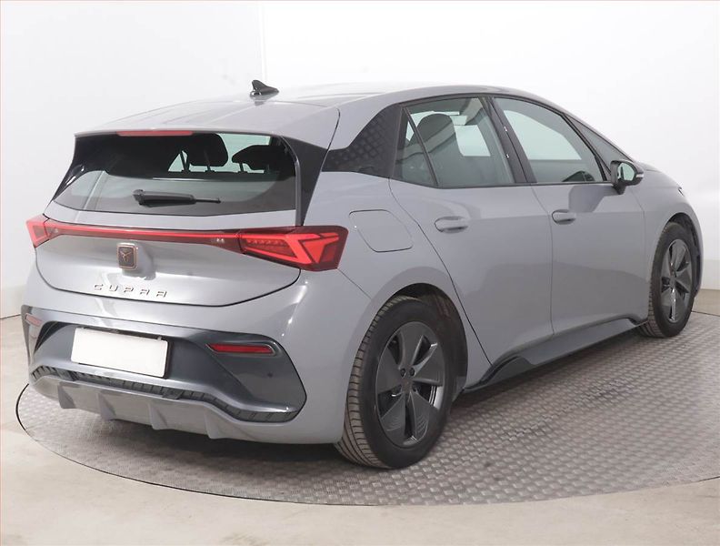 Cupra Born (2023) 58, SoH 89% - fotka 5 z 17